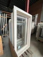 Kozijn met draaikiep raam, Doe-het-zelf en Verbouw, Kozijnen en Schuifpuien, Raamkozijn, Zo goed als nieuw, 150 tot 225 cm, Inclusief glas