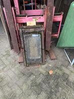 Dakraam gietijzer, Ophalen, Zo goed als nieuw, Minder dan 80 cm, Dakraam