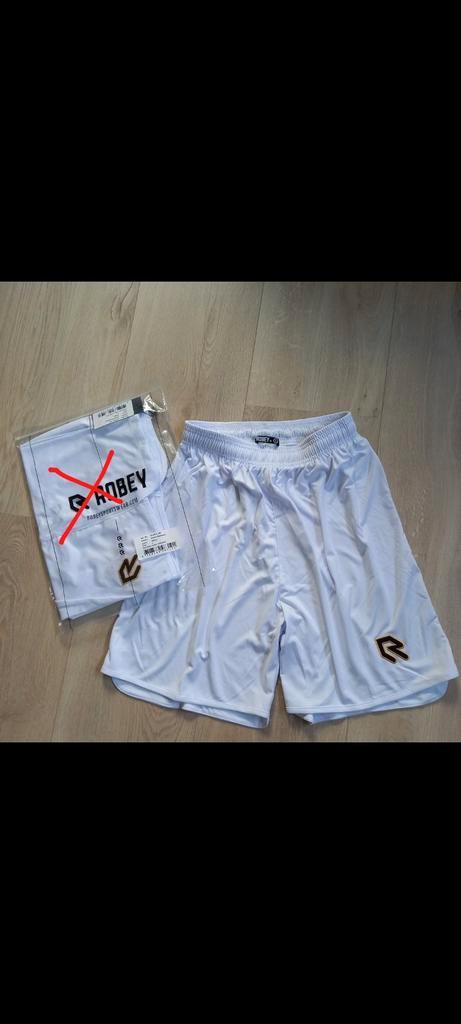 Robey voetbal BACKPASS wedstrijd short maat L, Sport en Fitness, Voetbal, Nieuw, Broek, Ophalen of Verzenden