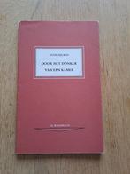 Fetze Pijlman.   Door het donker van een kamer, Ophalen of Verzenden, Gelezen