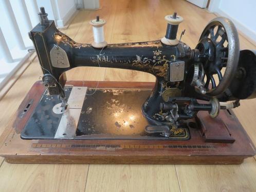 antieke naaimachine Naumann, Antiek en Kunst, Antiek | Naaimachines, Ophalen