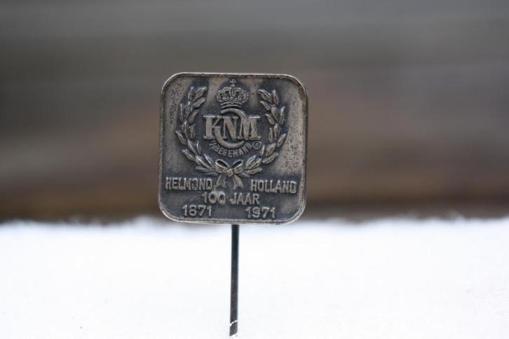 Oude pin Helmond Holland 100 jaar 1871-1971, Verzamelen, Speldjes, Pins en Buttons, Gebruikt, Speldje of Pin, Merk, Ophalen of Verzenden