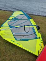 Tk: simmer icon 5.3m2 perfecte staat, Watersport en Boten, Windsurfen, Ophalen, Zo goed als nieuw, Zeil, Minder dan 5 m²