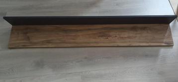 Wandplank 140 bij 20 beschikbaar voor biedingen