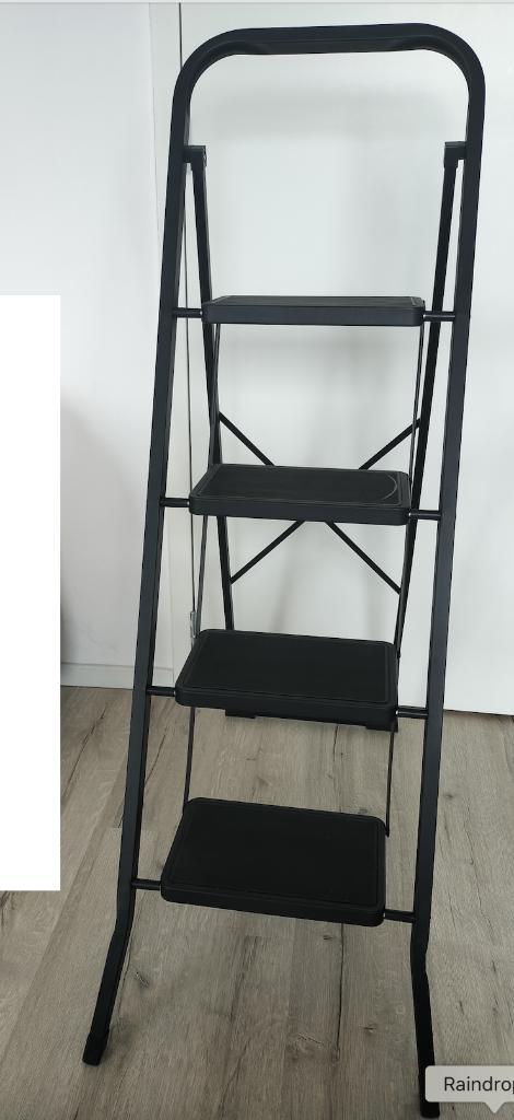 Huishoudtrap 4 Treden- Anti-Slip - Metaal, Doe-het-zelf en Verbouw, Ladders en Trappen, Zo goed als nieuw, Trap, Minder dan 2 meter