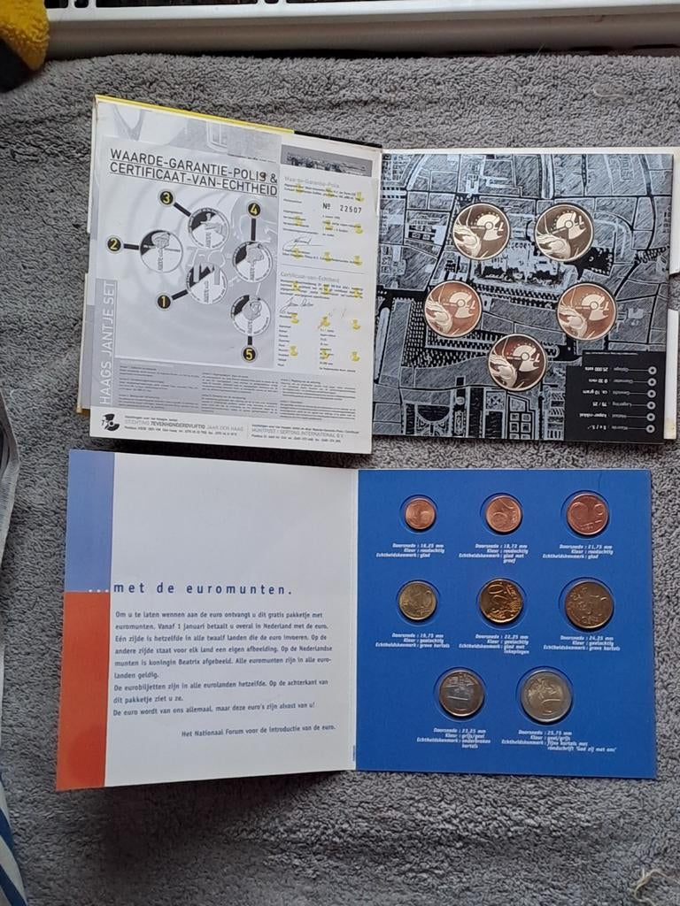 Nederlandse Euromuntenset en set met Haagse Jantjes, Ophalen of Verzenden, Overige landen, Overige waardes