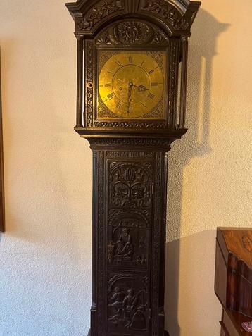 Gestoken vroeg engels staand horloge beschikbaar voor biedingen