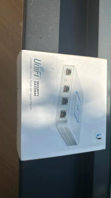 Unifi secure gateway USG NIEUW in doos beschikbaar voor biedingen