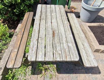 Picknick tafel volwassenen beschikbaar voor biedingen