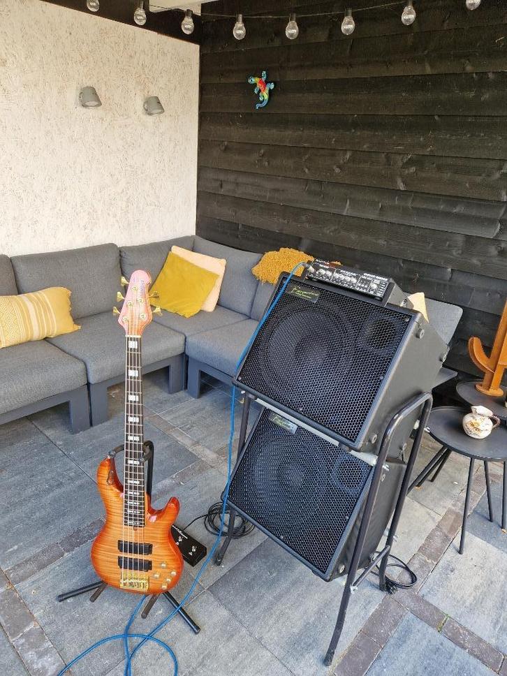 5-snarige basgitaar Yamaha BBNE1, Muziek en Instrumenten, Snaarinstrumenten | Gitaren | Bas, Gebruikt, Elektrisch, 5-snarig, Ophalen