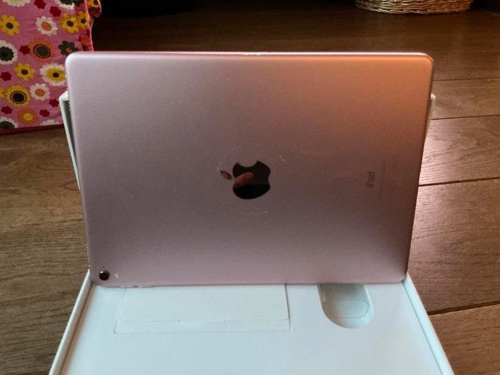 Apple iPad Pro 9.7" 32GB - Roségoud, Computers en Software, Apple iPads, Gebruikt, Apple iPad Pro, Wi-Fi, 9 inch, 32 GB, Rose Goud
