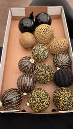 Kerstballen zwart goud glitter, Ophalen of Verzenden, Nieuw, Rond, Overige materialen
