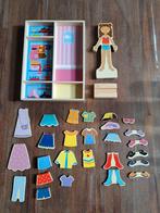 Houten magnetische Aankleedpop met Kleding, Ophalen, Zo goed als nieuw, Meisje