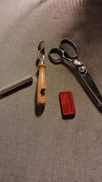 Vintage naaimachine tools, Hobby en Vrije tijd, Breien en Haken, Ophalen of Verzenden, Gebruikt, Haken, Patroon of Boek