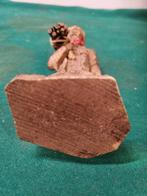 beeld man met hout van hout, Verzamelen, Beelden en Beeldjes, Ophalen of Verzenden