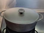 Vintage Cousances Le Creuset ovale gietijzeren braadpan 30cm, Huis en Inrichting, Keuken | Potten en Pannen, Gietijzer, Ophalen of Verzenden