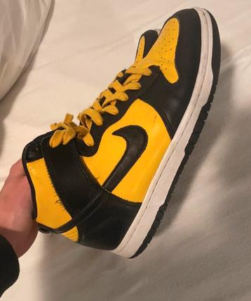 Nike Dunk High - Geel/Zwart - Maat 42 beschikbaar voor biedingen