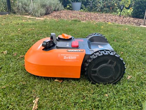 Worx WR141E robotmaaier, Tuin en Terras, Robotmaaiers, Gebruikt, Minder dan 20 cm, Met regensensor, Bestuurbaar via app, Ophalen of Verzenden