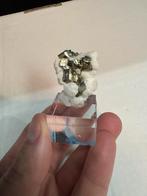 Pyriet op Calciet - Peru, Verzamelen, Mineralen en Fossielen, Ophalen of Verzenden, Mineraal
