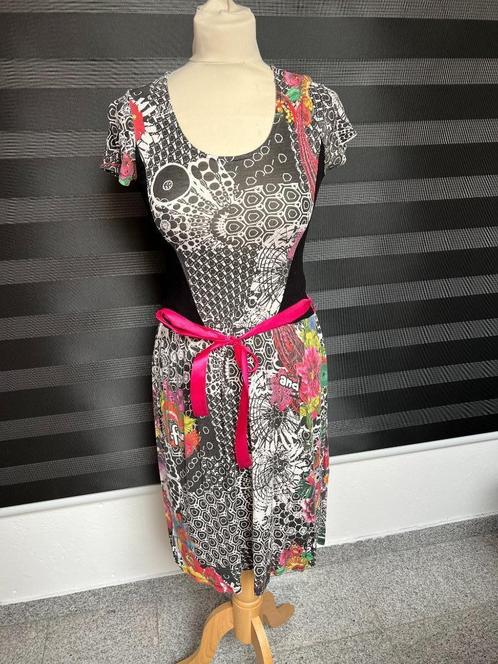 Leuke gekleurde dames jurk van DESIGUAL maat S, Kleding | Dames, Jurken, Zo goed als nieuw, Maat 36 (S), Boven de knie, Ophalen of Verzenden