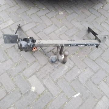 TREKHAAK GEBRUIKT  FIAT PUNTO 1999 TOT 2010 beschikbaar voor biedingen