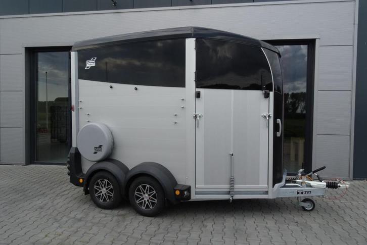Ifor Williams HBX506 2 paards paardentrailer zwart, Dieren en Toebehoren, Paarden en Pony's | Trailers en Aanhangwagens, Nieuw