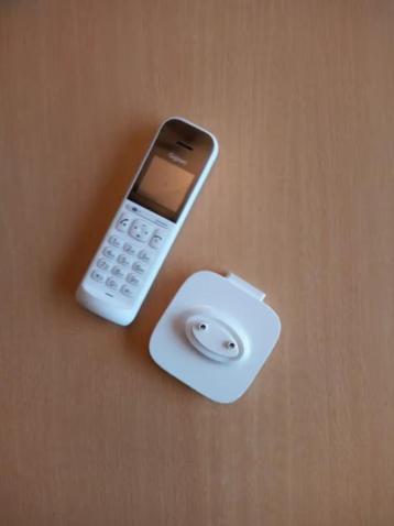 Gigaset E370 HX (handset met oplader) beschikbaar voor biedingen