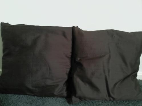 Donker bruine zijde kussens 4st, Huis en Inrichting, Woonaccessoires | Kussens, Nieuw, Bruin, Vierkant, Ophalen of Verzenden