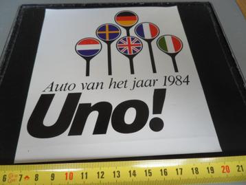 sticker Auto van het jaar 1984  UNO !    FIAT  beschikbaar voor biedingen