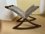 Vintage Schommelstoeltje / voetenbankje, Antiek en Kunst, Antiek | Meubels | Stoelen en Banken, Ophalen