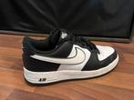 Nike Air Force 1 - LV8 Panda maat 44/us10, Ophalen of Verzenden, Gedragen, Zwart, Sneakers of Gympen
