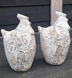 Stenen kippen. Zwaar materiaal . Hoogte 30 cm. 2 stuks, Tuin en Terras, Tuinbeelden, Ophalen
