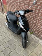 Piaggio zip 2016, Fietsen en Brommers, Ophalen, Zip, Zo goed als nieuw, Benzine