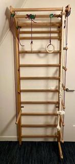 Houten wandklimrek met schommel, ladder, klimtouw en ringen, Kinderen en Baby's, Speelgoed | Buiten | Speeltoestellen, Ophalen