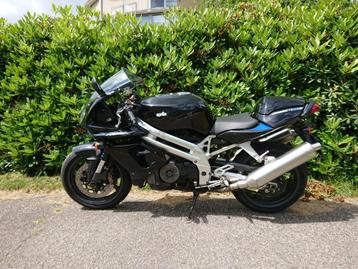 Aprillia SL1000 Falco - goede staat - 53dkm - binnen gestaan beschikbaar voor biedingen
