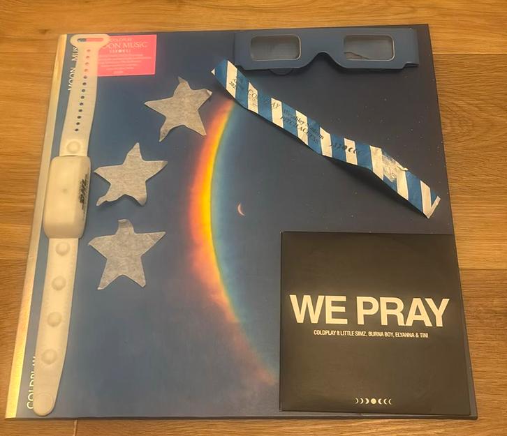 Coldplay – Moon Music First Edition met veel extra’s, Cd's en Dvd's, Vinyl | Pop, Zo goed als nieuw, 2000 tot heden, 12 inch, Ophalen of Verzenden