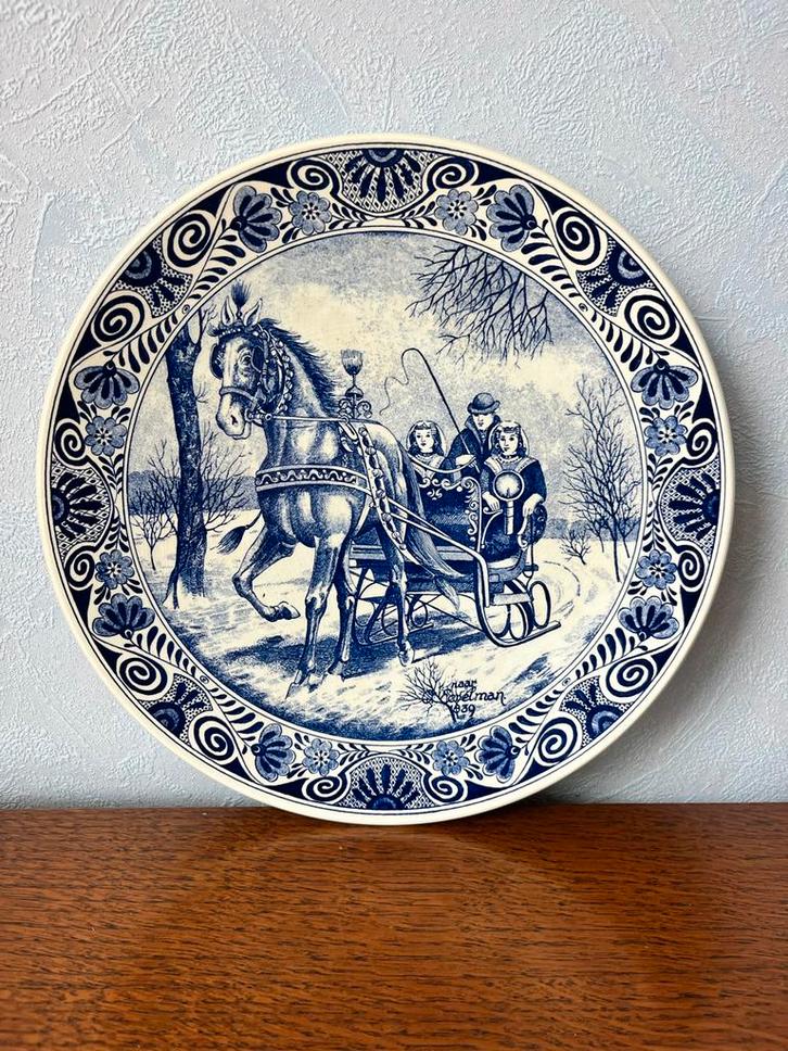 Delfts Blauw Bord met Wintertafereel, Antiek en Kunst, Antiek | Wandborden en Tegels, Ophalen of Verzenden
