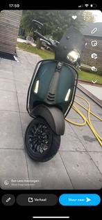 Vespa sprint full option 2019 carbon+custom kleur, Fietsen en Brommers, Scooters | Vespa, Maximaal 25 km/u, Benzine, 50 cc, Vespa S