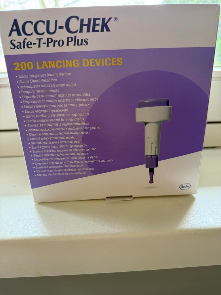 Prikpennen, naaldjes voor bloedcontrole., Diversen, Verpleegmiddelen, Ophalen of Verzenden, Nieuw