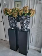 2x Pilaren zuilen met grote vazen vaas incl.kunst hortensia, Huis en Inrichting, Ophalen, Zo goed als nieuw