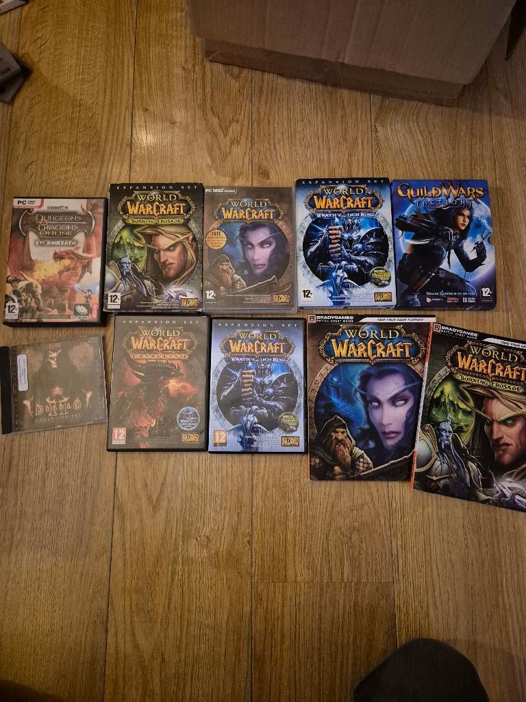 World of warcraft games en boeken, Spelcomputers en Games, Games | Pc, Online, 1 speler, Ophalen of Verzenden, Zo goed als nieuw