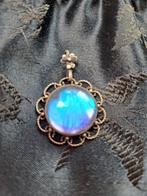 Vintage hanger met blauwe morpho vlindervleugels, Sieraden, Tassen en Uiterlijk, Antieke sieraden, Ophalen of Verzenden, Overige materialen