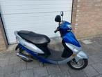 Peugeot V clic met 5700 km orgineel in nieuwstaat, Fietsen en Brommers, Snorfietsen en Snorscooters, Ophalen of Verzenden, Zo goed als nieuw