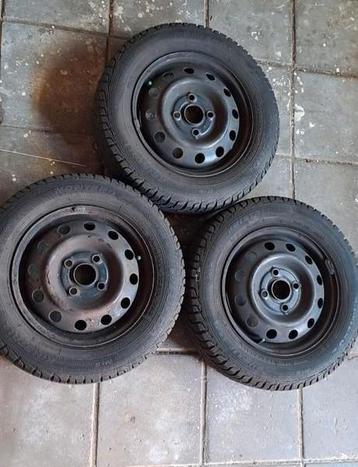 3 winterbanden beschikbaar voor biedingen