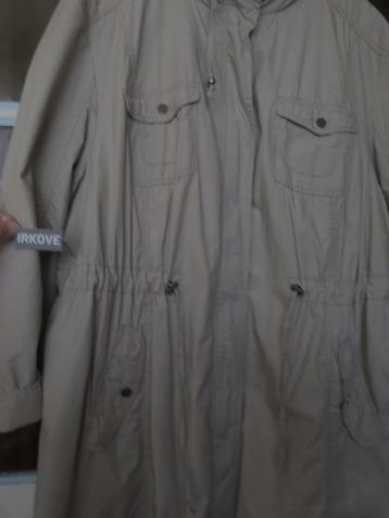 NIEUW * BEIGE REGENJAS * ULLA POPKEN * Maat 50 * beschikbaar voor biedingen