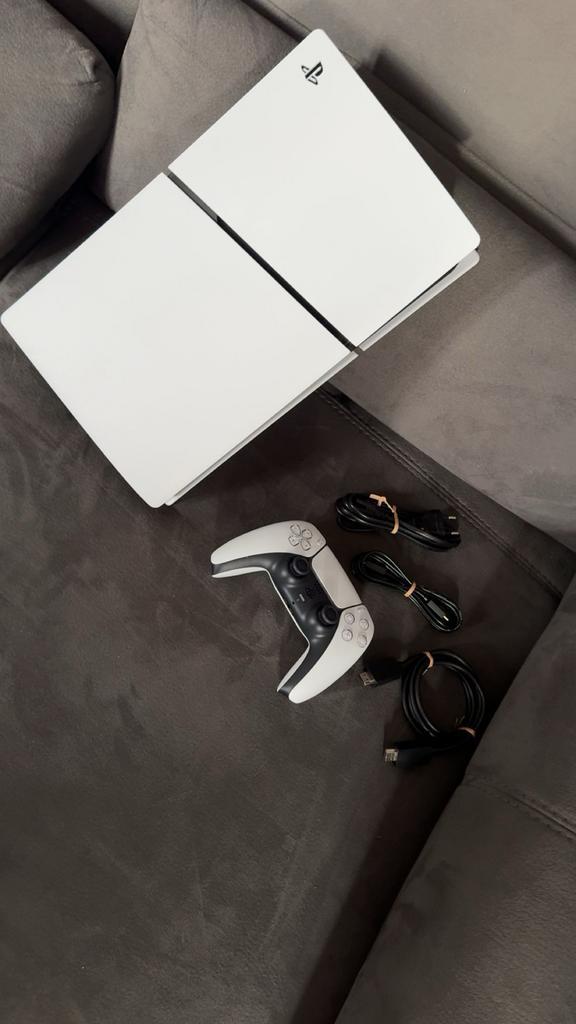 PlayStation 5 Digital - Nieuwstaat + Fortnite Code, Spelcomputers en Games, Spelcomputers | Sony PlayStation 5, Nieuw, Playstation 5 Digital