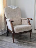 Vintage fauteuil met houten frame, Ophalen