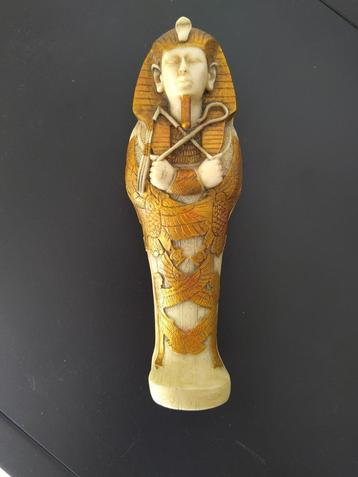 Toetanchamon sarcofaag souvenir  beschikbaar voor biedingen