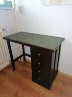 Vintage houten bureau met lades, Huis en Inrichting, Bureaus, Gebruikt, Ophalen