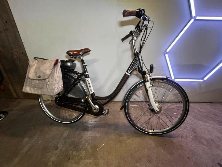 Vogue ebike !, Fietsen en Brommers, Elektrische fietsen, Zo goed als nieuw, Overige merken, 51 tot 55 cm, Ophalen